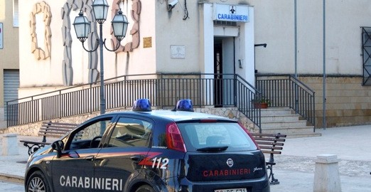 Perde alle slot machine e si finge vittima di una rapina. Denunciato