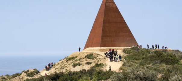 Apertura straordinaria al pubblico della Piramide 38° parallelo anche il 25 giugno