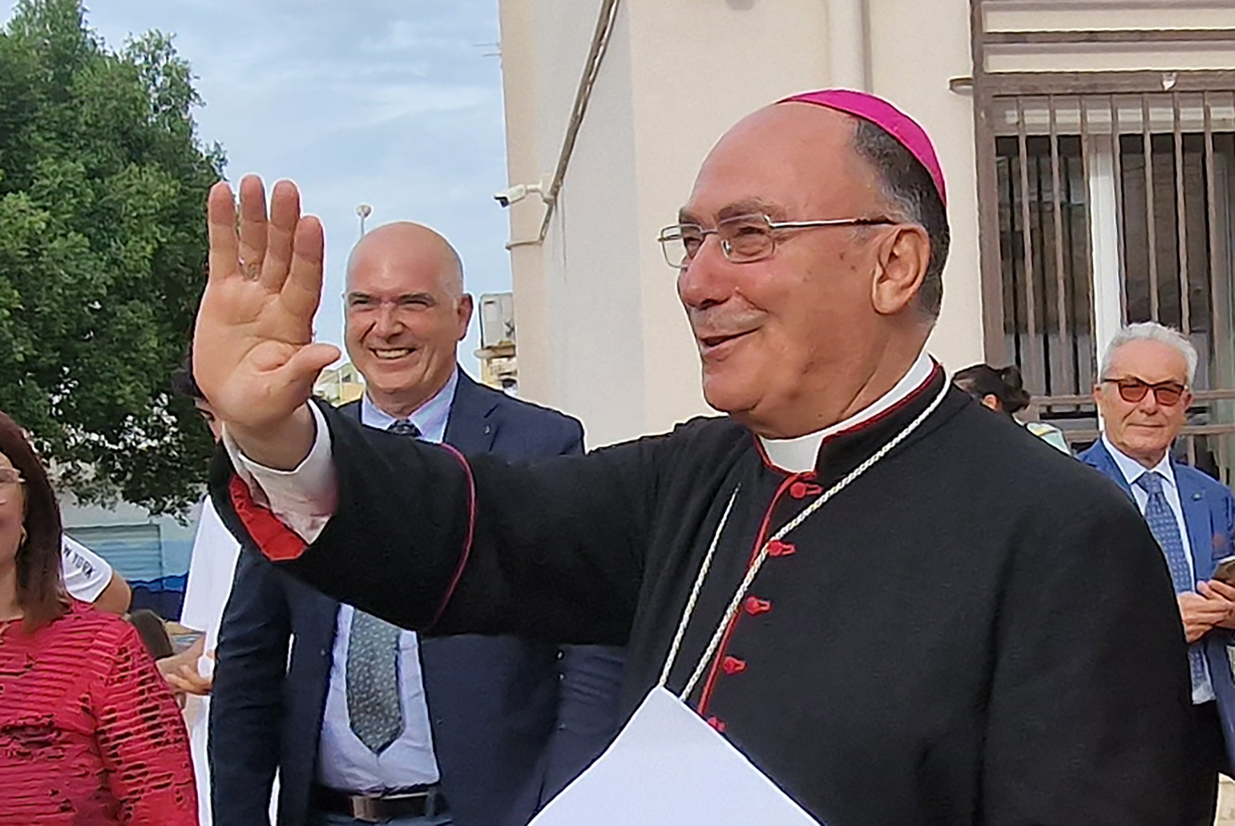 Vendemmia, il Vescovo: “Giusta remunerazione per l’uva, anche altri frutti sottopagati rispetto al valore reale”