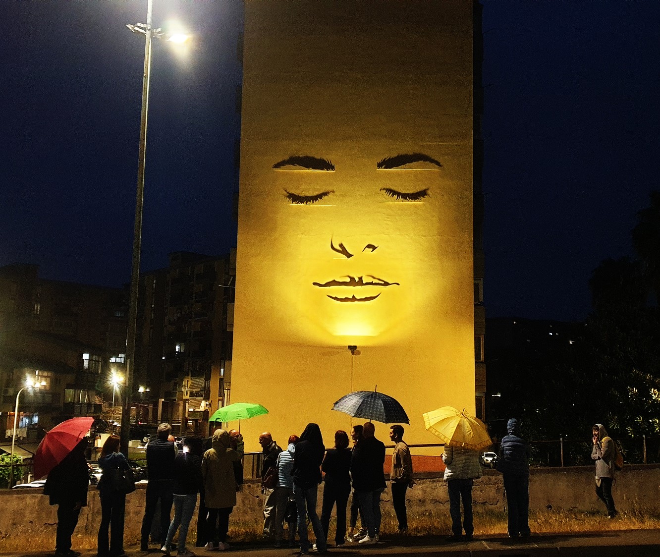 La Fondazione Antonio Presti dona alla comunità del quartiere di Librino due opere d’arte da installare nelle facciate dei condomini della periferia catanese