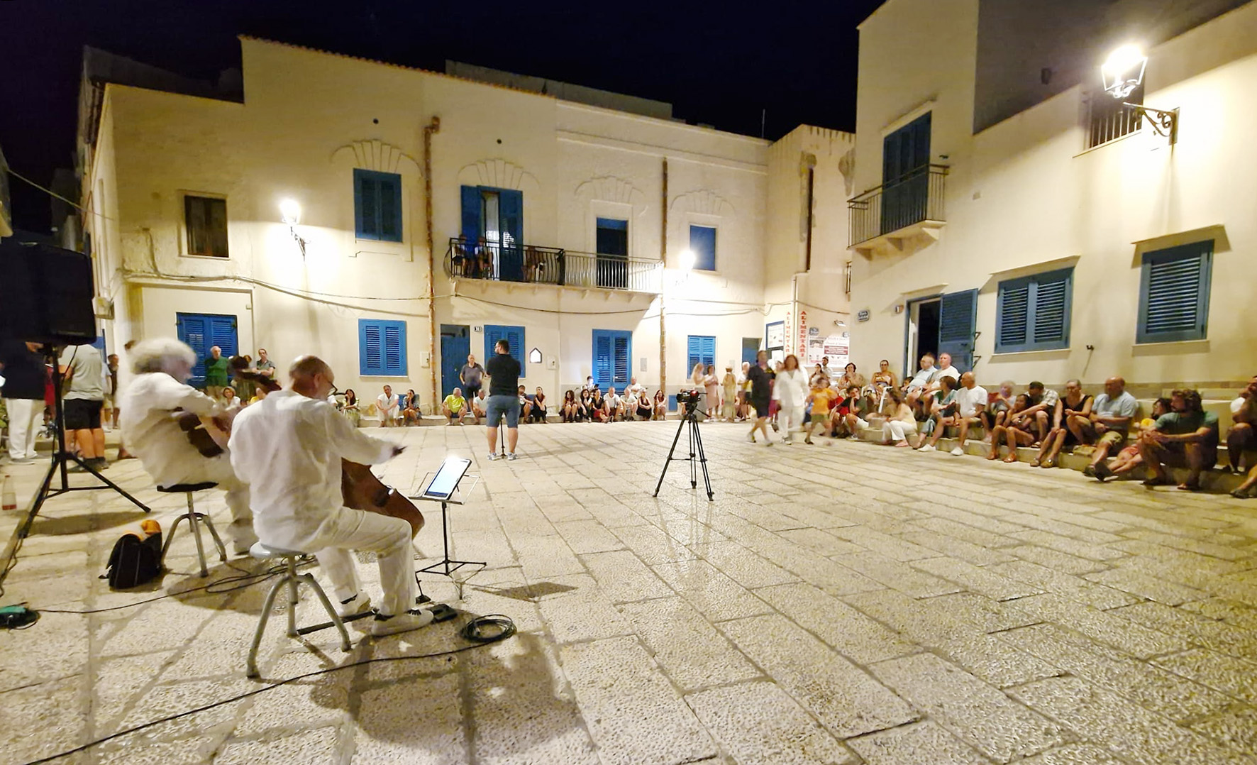 A Marettimo musica a due passi dal mare: tributo a Lucio Dalla e al grande schermo