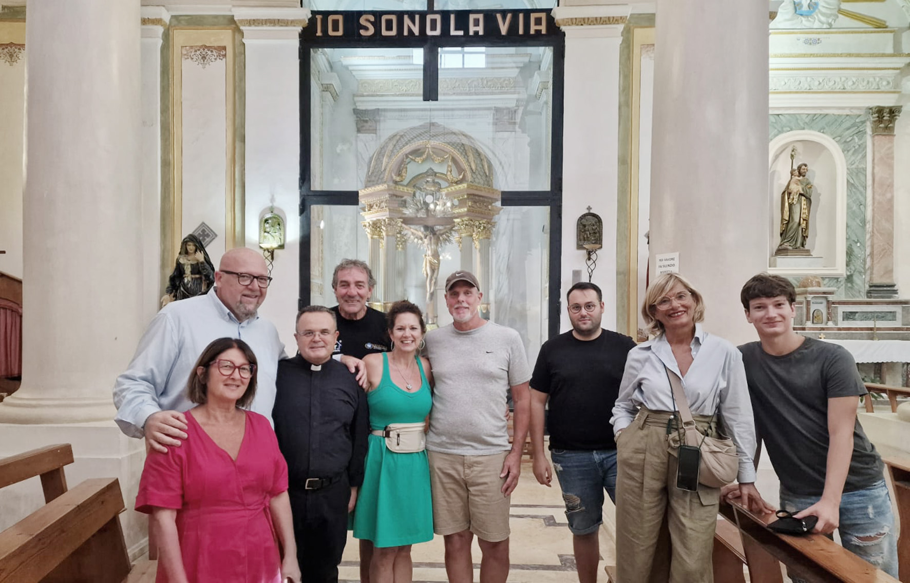 Visite gratuite nella Chiesa Madre di Campobello: ieri un’americana prima ospite.